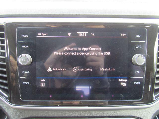 Photo of 2022 Oryx White Pearl Volkswagen Atlas