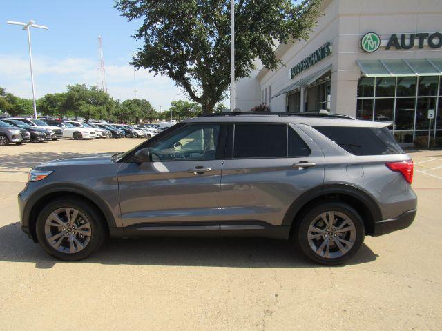 Photo of 2021 Carbonized Gray Metallic Ford Explorer