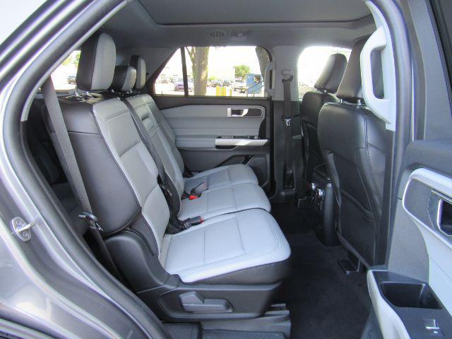 Photo of 2021 Carbonized Gray Metallic Ford Explorer
