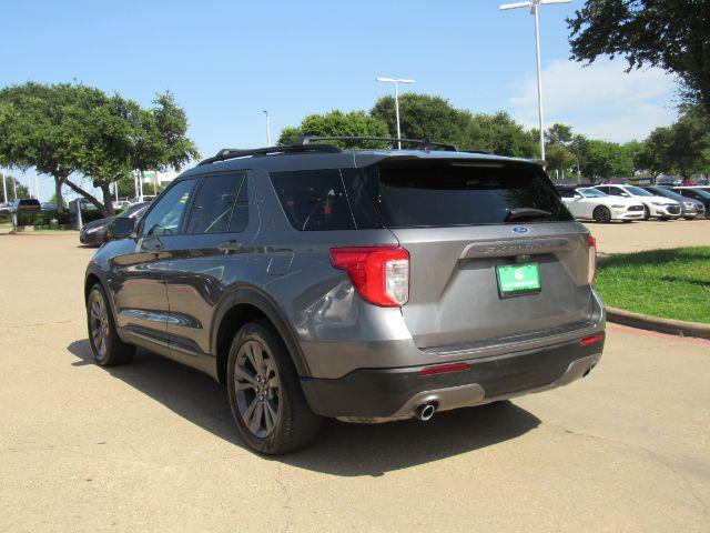 Photo of 2021 Carbonized Gray Metallic Ford Explorer