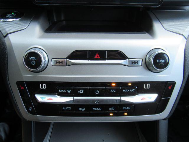 Photo of 2021 Carbonized Gray Metallic Ford Explorer