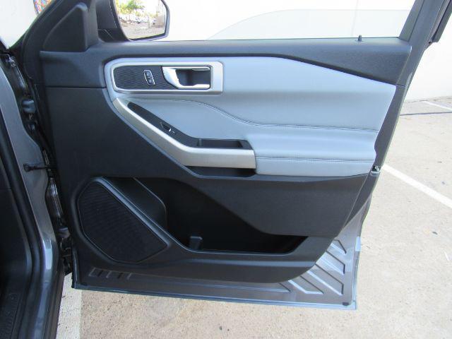 Photo of 2021 Carbonized Gray Metallic Ford Explorer
