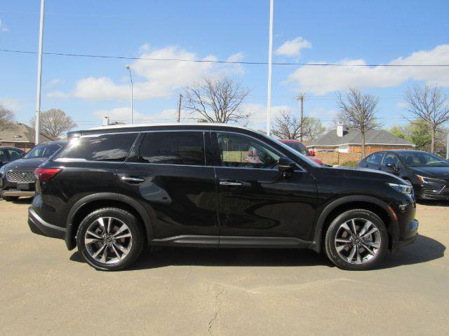 Photo of 2024 Mineral Black INFINITI QX60