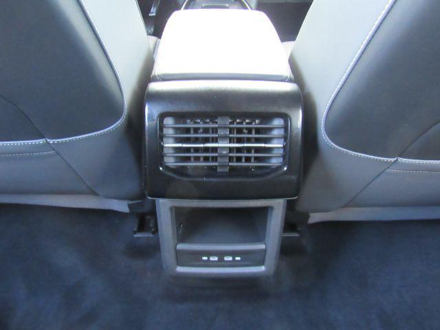 Photo of 2024 Opal White Pearl Volkswagen ID.4