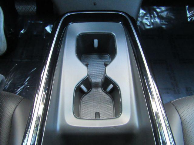Photo of 2024 Opal White Pearl Volkswagen ID.4