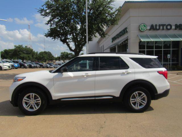 Photo of 2022 Star White Metallic Tri-Coat Ford Explorer