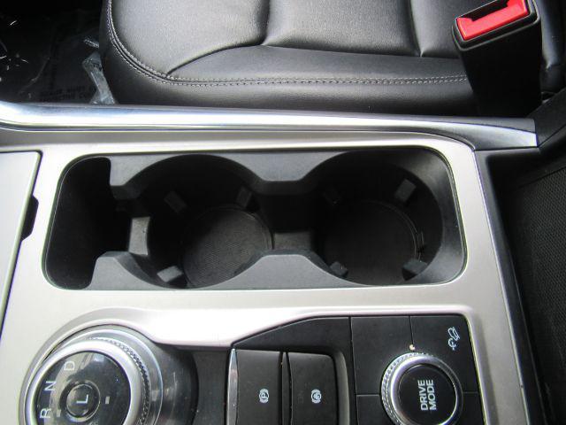 Photo of 2022 Star White Metallic Tri-Coat Ford Explorer
