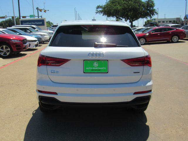 Photo of 2023 Ibis White Audi Q3