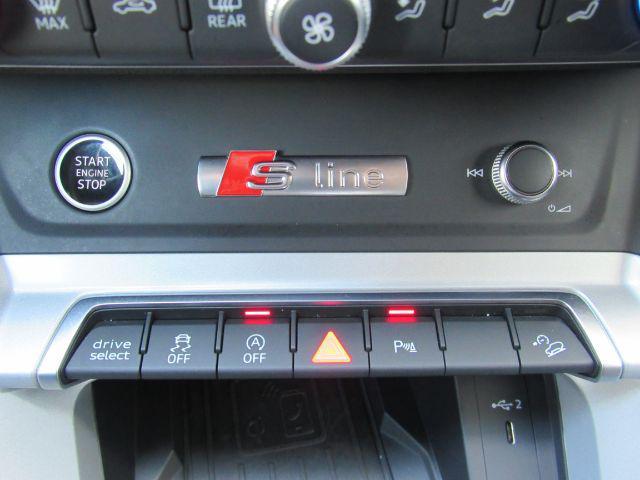 Photo of 2023 Ibis White Audi Q3