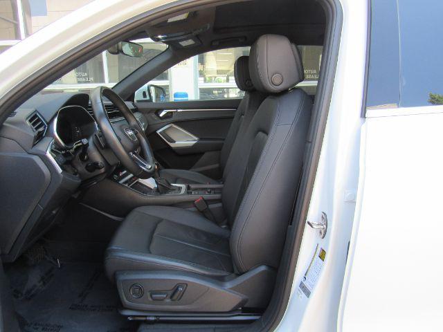 Photo of 2023 Ibis White Audi Q3