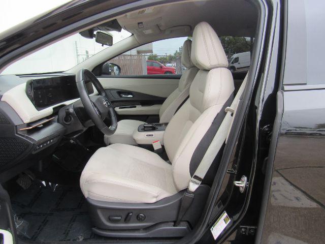 Photo of 2023 Black Diamond Pearl Nissan ARIYA