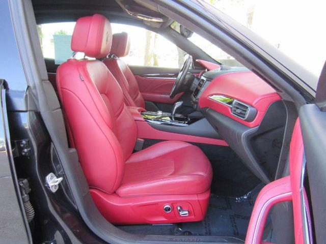 Photo of 2022 Nero Ribelle Metallic Maserati Levante