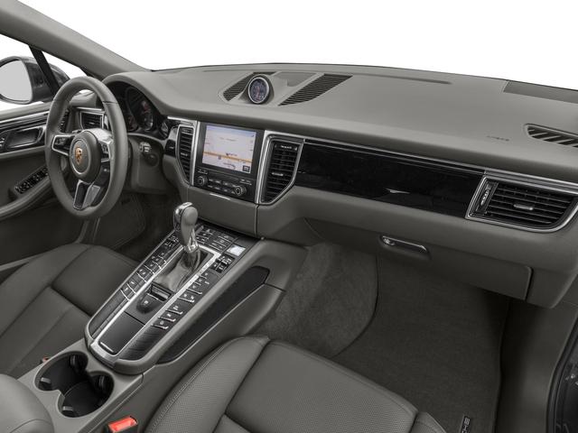 Photo of 2017 Black Porsche Macan