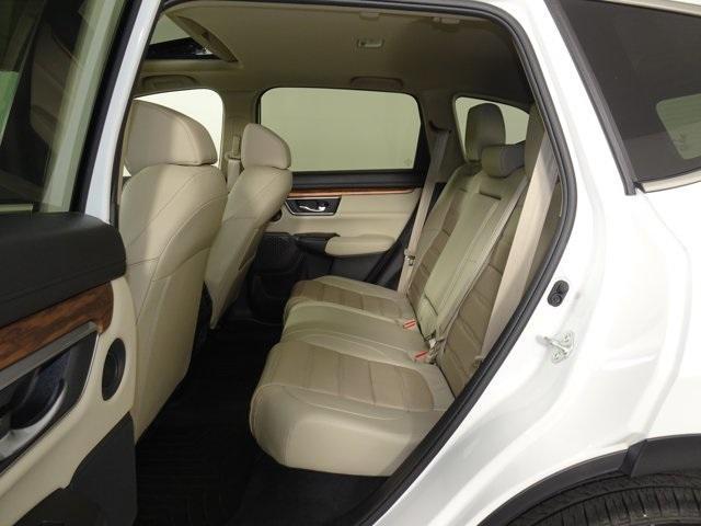 Photo of 2022 Platinum White Pearl Honda CR-V