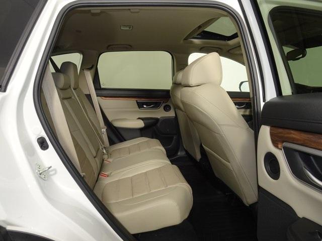 Photo of 2022 Platinum White Pearl Honda CR-V
