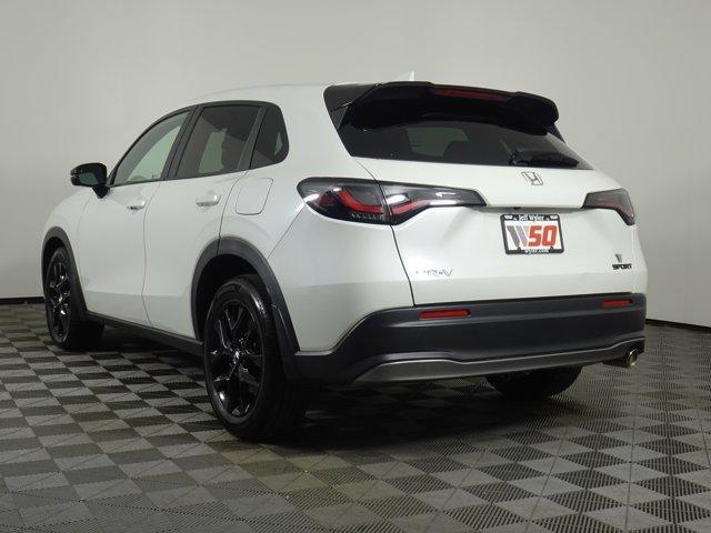 Photo of 2023 Platinum White Pearl Honda HR-V