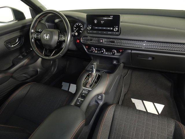 Photo of 2023 Platinum White Pearl Honda HR-V