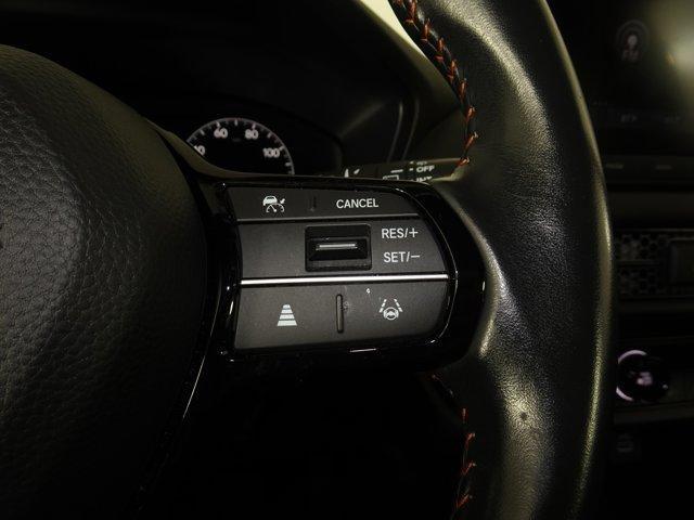 Photo of 2023 Platinum White Pearl Honda HR-V