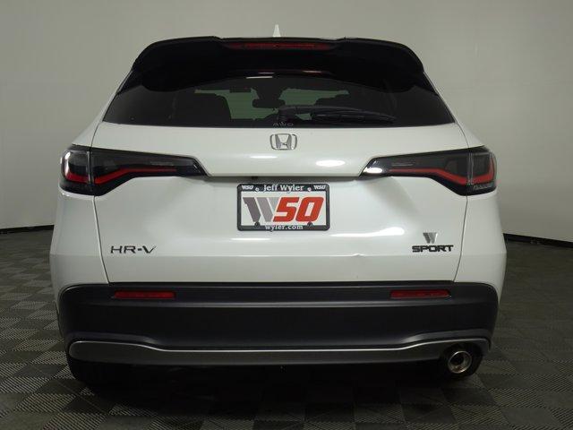 Photo of 2023 Platinum White Pearl Honda HR-V