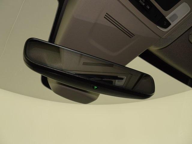Photo of 2026 Meteorite Gray Metallic Honda CR-V