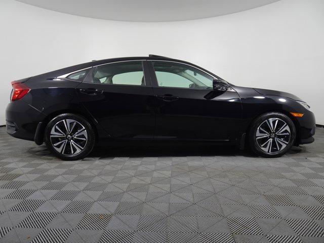 Photo of 2017 Crystal Black Pearl Honda Civic