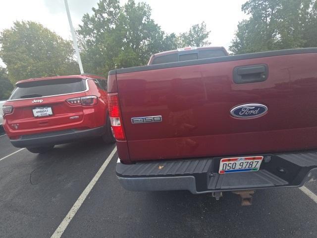 Photo of 2005 Bright Red Clearcoat Ford F-150