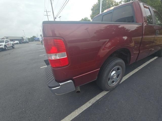 Photo of 2005 Bright Red Clearcoat Ford F-150