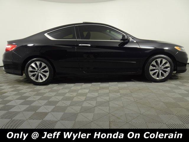 Photo of 2014 Crystal Black Pearl Honda Accord