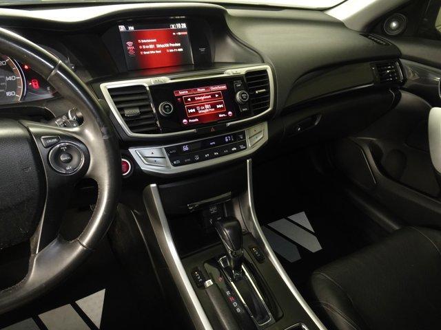 Photo of 2014 Crystal Black Pearl Honda Accord