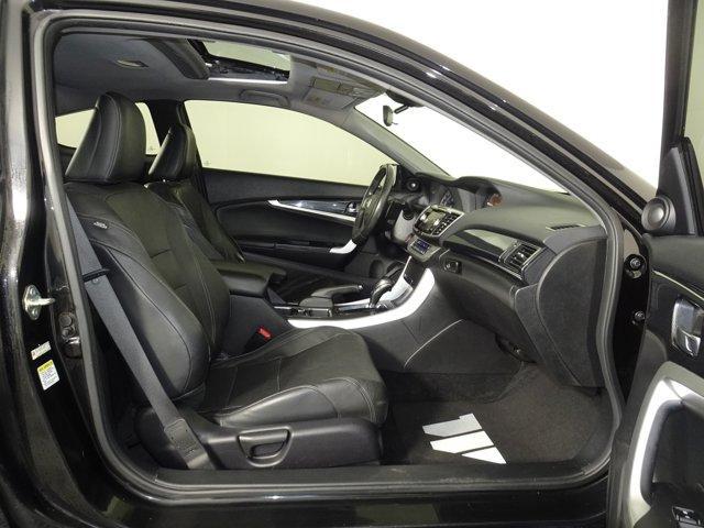 Photo of 2014 Crystal Black Pearl Honda Accord