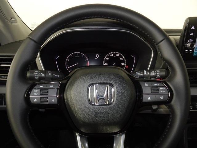 Photo of 2025 Lunar Silver Metallic Honda Pilot