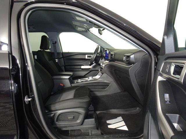 Photo of 2023 Agate Black Metallic Ford Explorer
