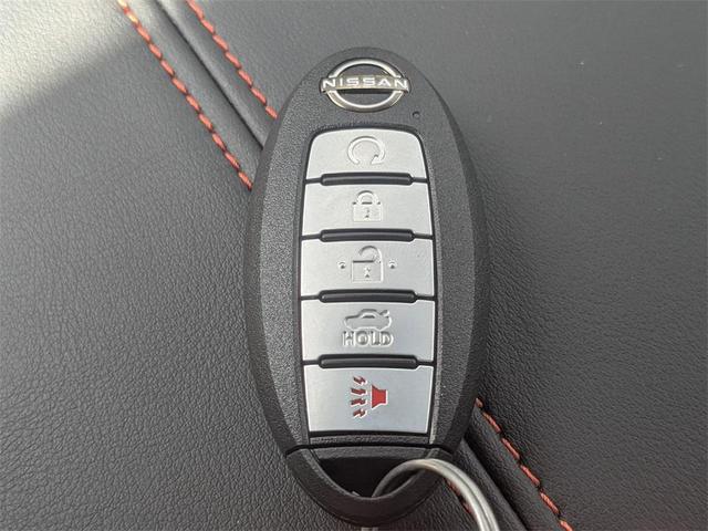 Photo of 2025 Gray Sky Pearl Nissan Altima