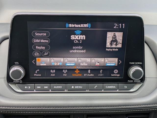 Photo of 2025 Super Black Nissan Rogue
