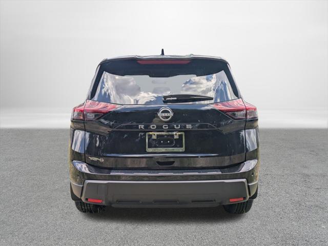 Photo of 2025 Super Black Nissan Rogue