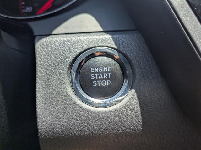 Photo of 2021 Wind Chill Pearl Toyota Camry