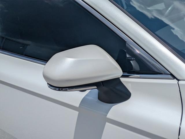 Photo of 2021 Wind Chill Pearl Toyota Camry