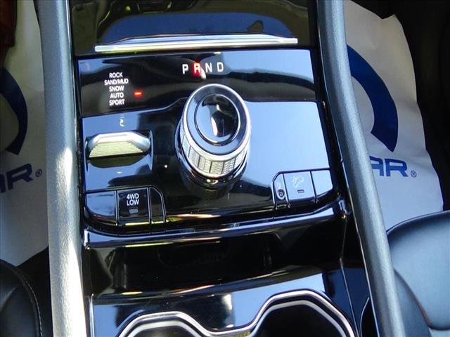 Photo of 2023 Bright White Jeep Grand Cherokee