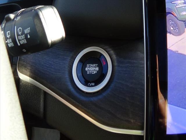 Photo of 2023 Bright White Jeep Grand Cherokee