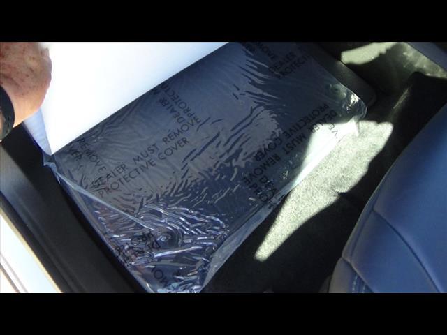 Photo of 2024 Summit White Buick Enclave