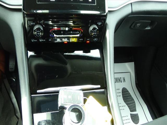 Photo of 2023 Baltic Gray Jeep Grand Cherokee L