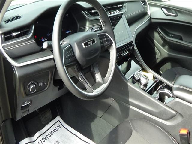Photo of 2023 Baltic Gray Jeep Grand Cherokee L