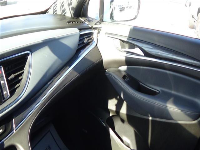 Photo of 2024 Summit White Buick Enclave