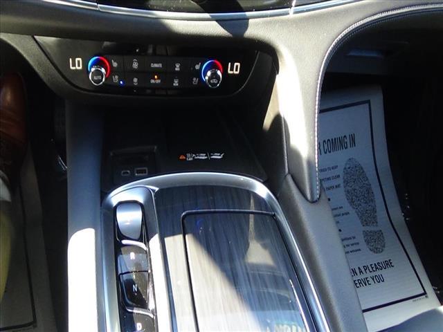 Photo of 2024 Summit White Buick Enclave