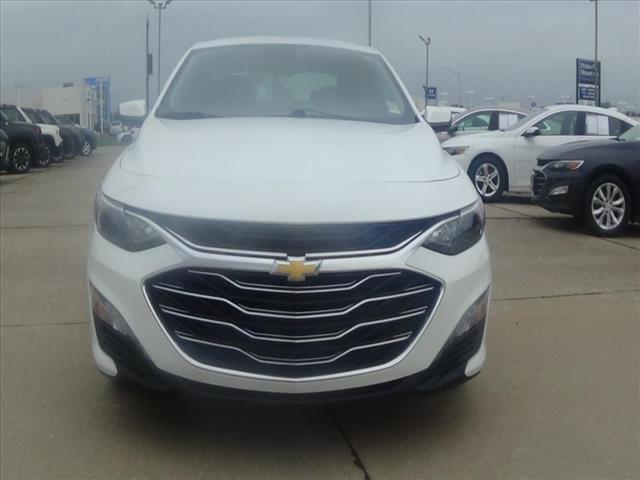 Photo of 2024 Summit White Chevrolet Malibu