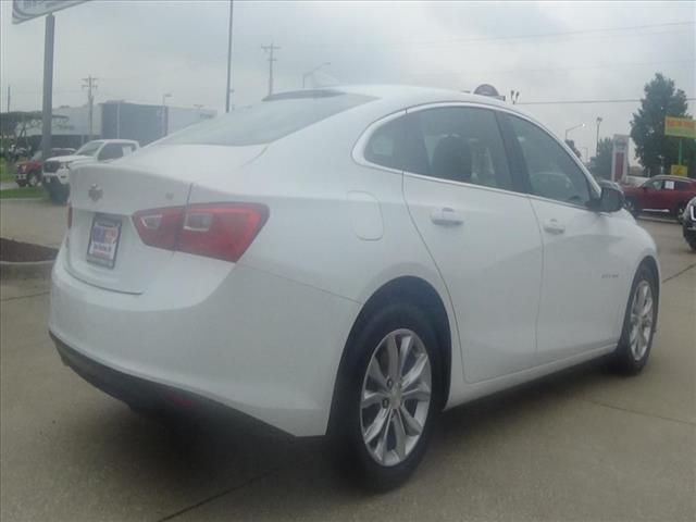 Photo of 2024 Summit White Chevrolet Malibu