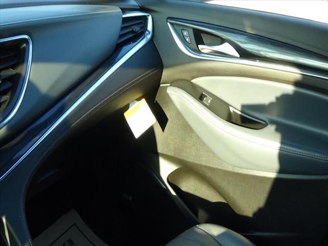 Photo of 2024 Summit White Buick Enclave