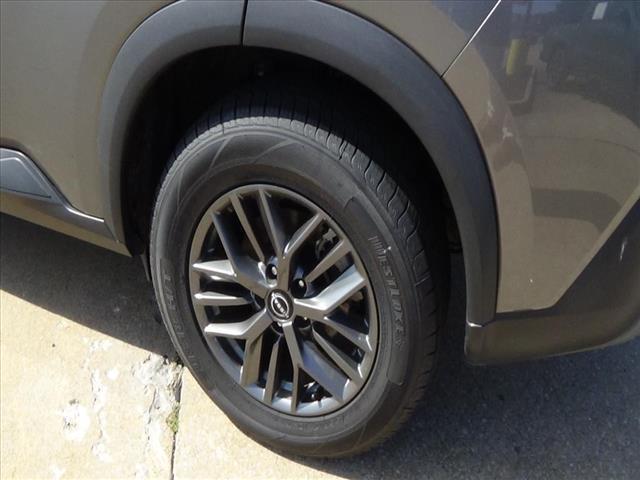 Photo of 2023 Gun Metallic Nissan Rogue