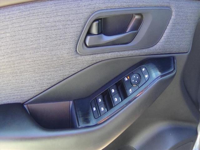 Photo of 2023 Gun Metallic Nissan Rogue