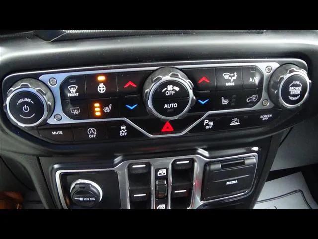 Photo of 2021 Hydro Blue Pearlcoat Jeep Wrangler Unlimited
